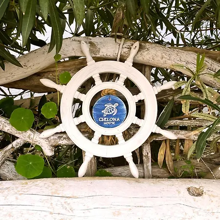 Chelona - Coastal Apartment