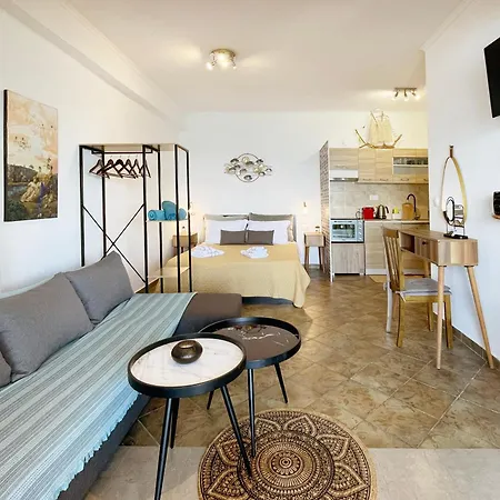 Chelona - Coastal Apartment