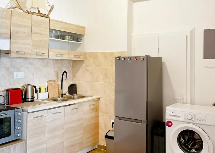 Chelona - Coastal Chlomos