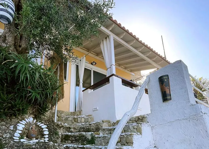 Chelona - Coastal Apartament Chlomos